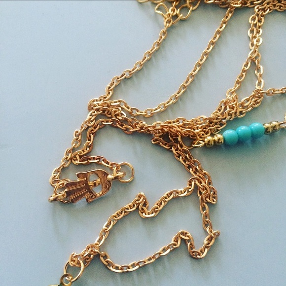 ✨'Luck and Chance' Hamsa hand layered necklace ✨ - Picture 3 of 3